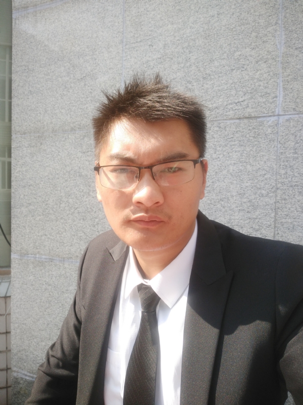 孤独的人的第一张照片--海盐闪婚服务中心