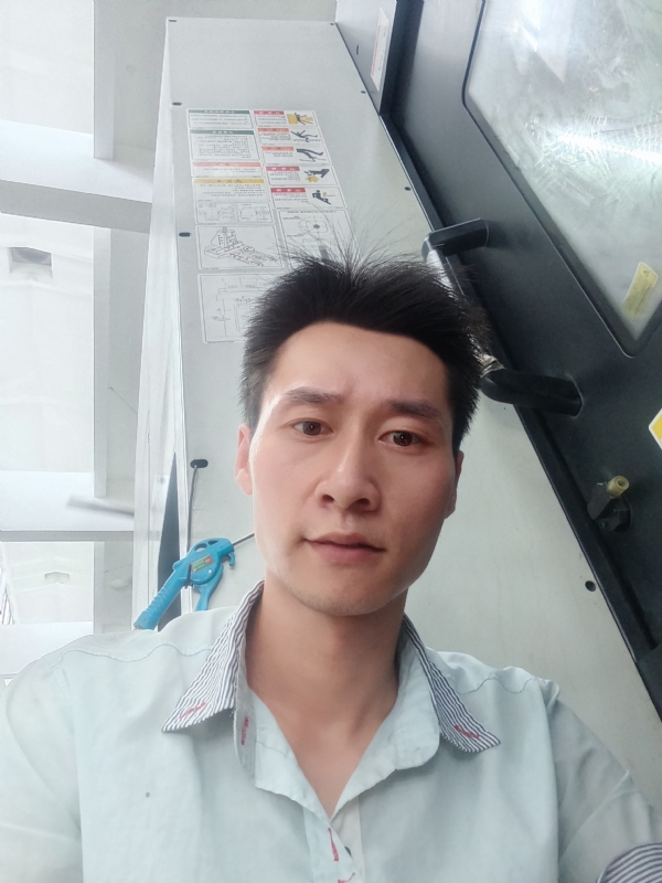 丽影封存的第一张照片--海盐闪婚服务中心